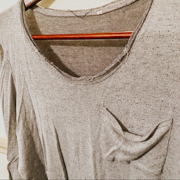 Urban Outfitters Flowey Slit Distressed Tunic - Picture 3 of 3